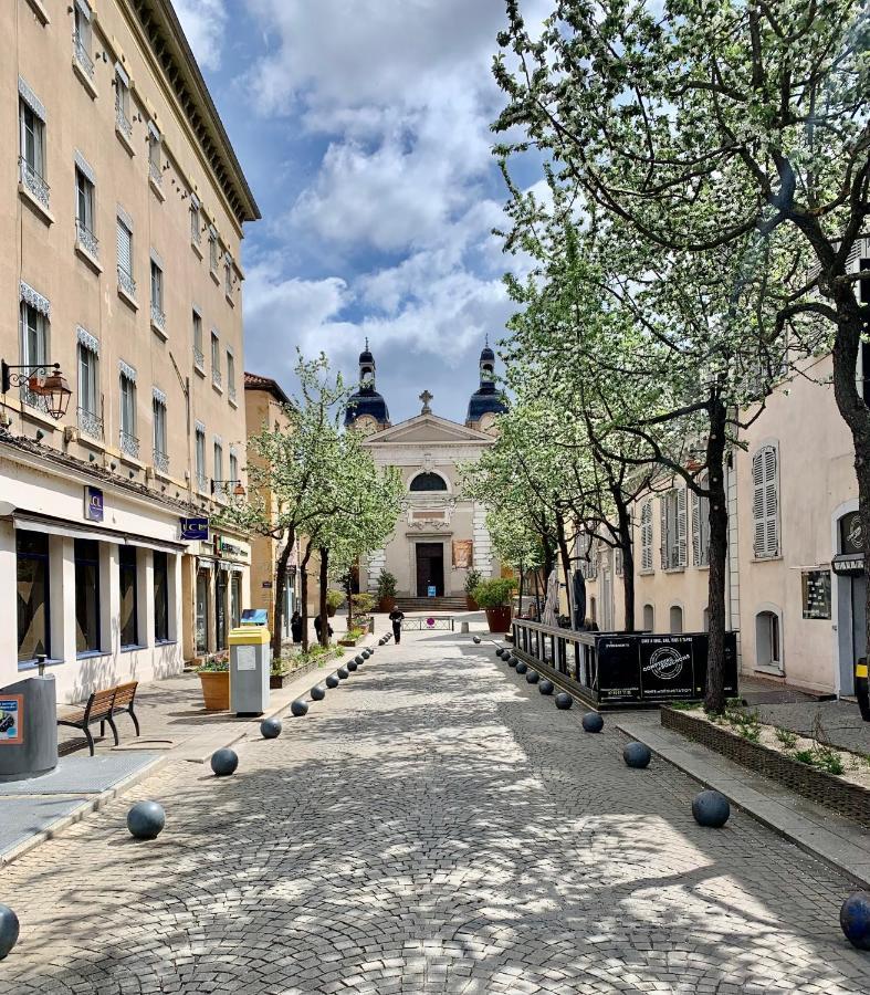 Charmant Appartement Au Coeur De Neuville - Lyon A 20Mn Bagian luar foto